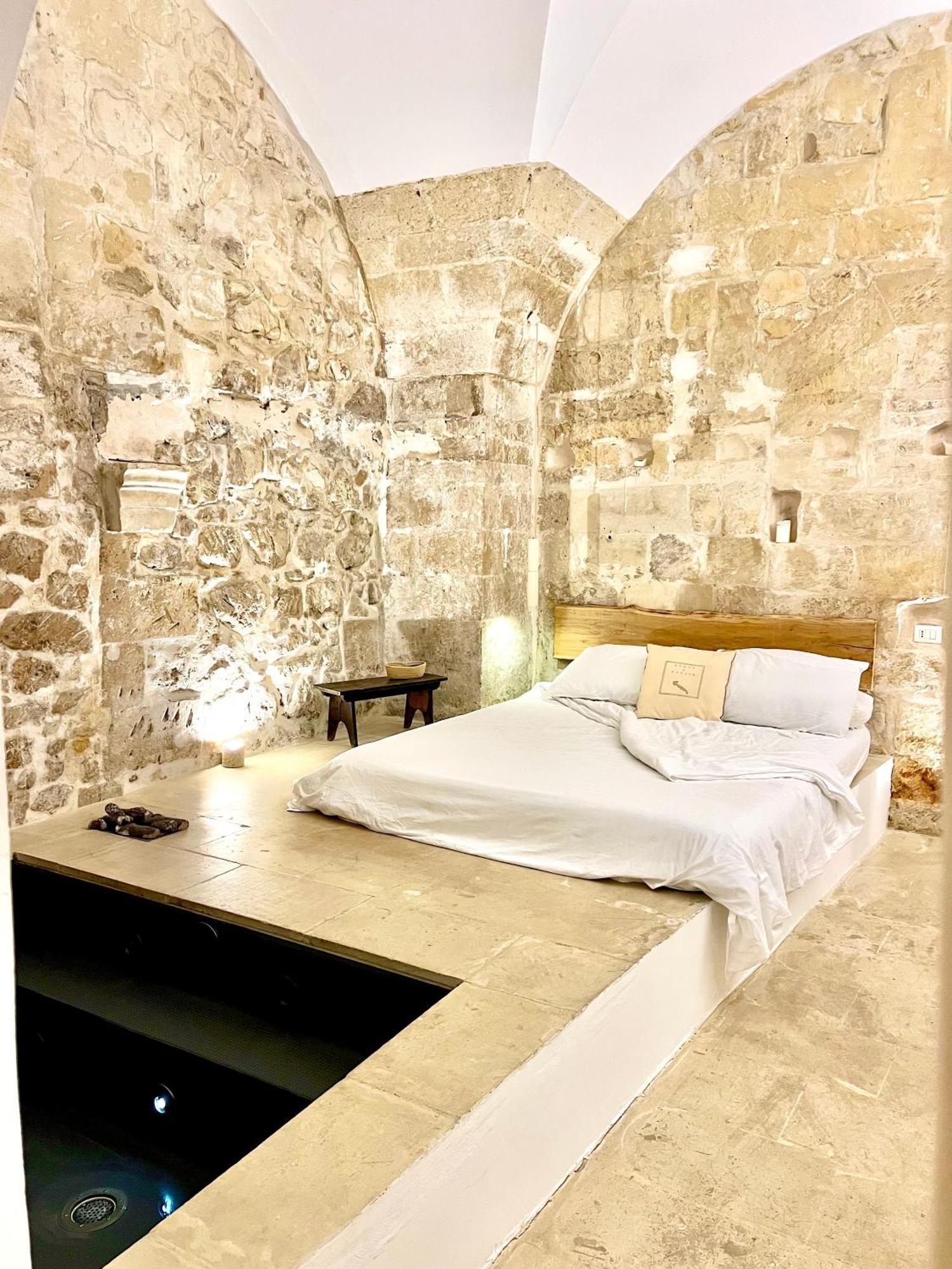La Cammara Al Duomo Lecce Luxury Apartment Exteriör bild